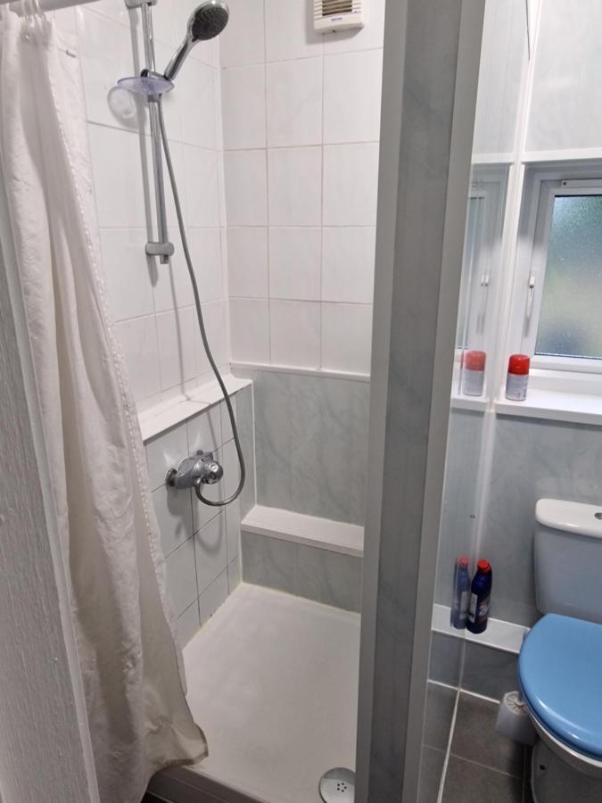 Browning House 3 Bedroom 6 Beds Long Or Short Stay Дарби Екстериор снимка