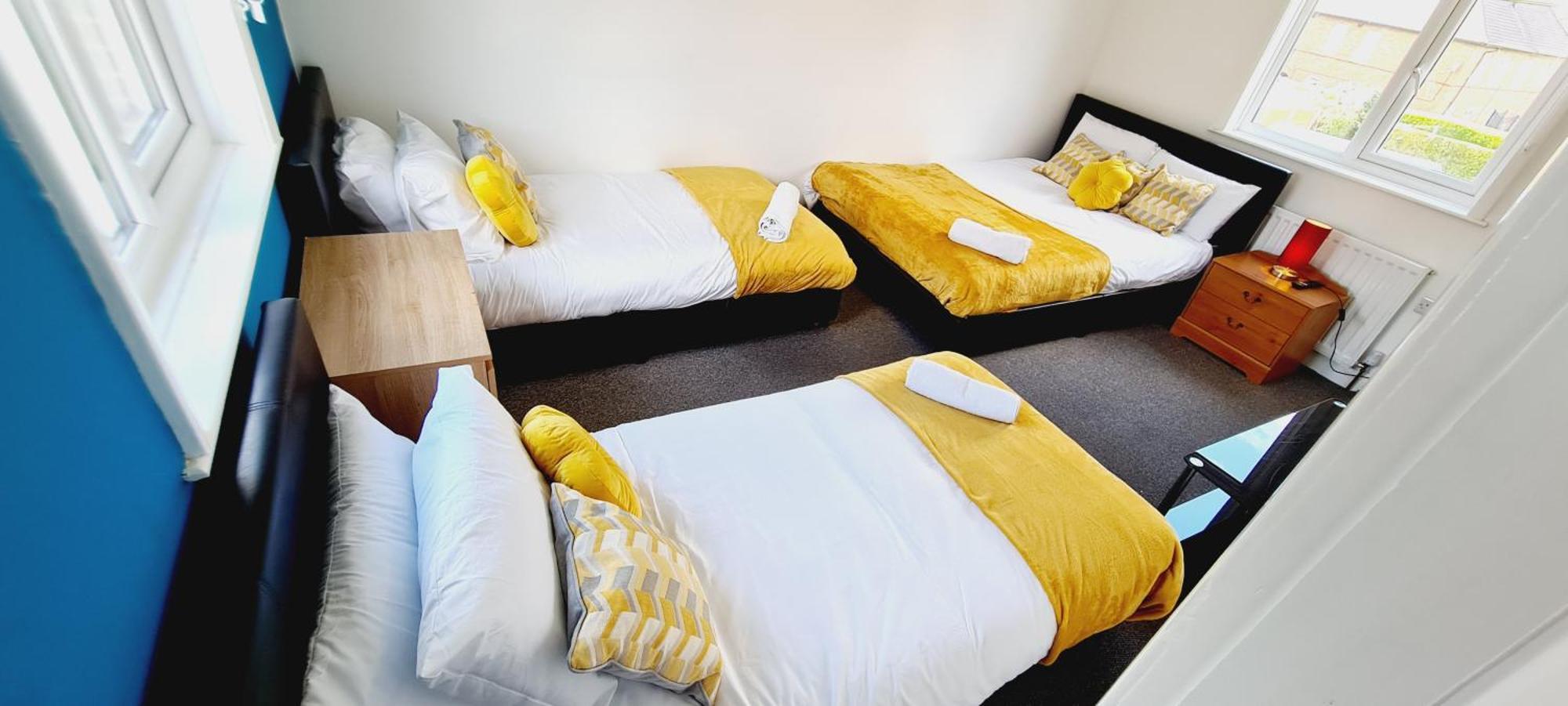 Browning House 3 Bedroom 6 Beds Long Or Short Stay Дарби Екстериор снимка